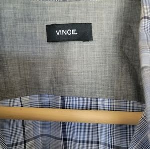 Men's Vince shirt,  size is missing but it's a small/slim fit.  Needs cleaning